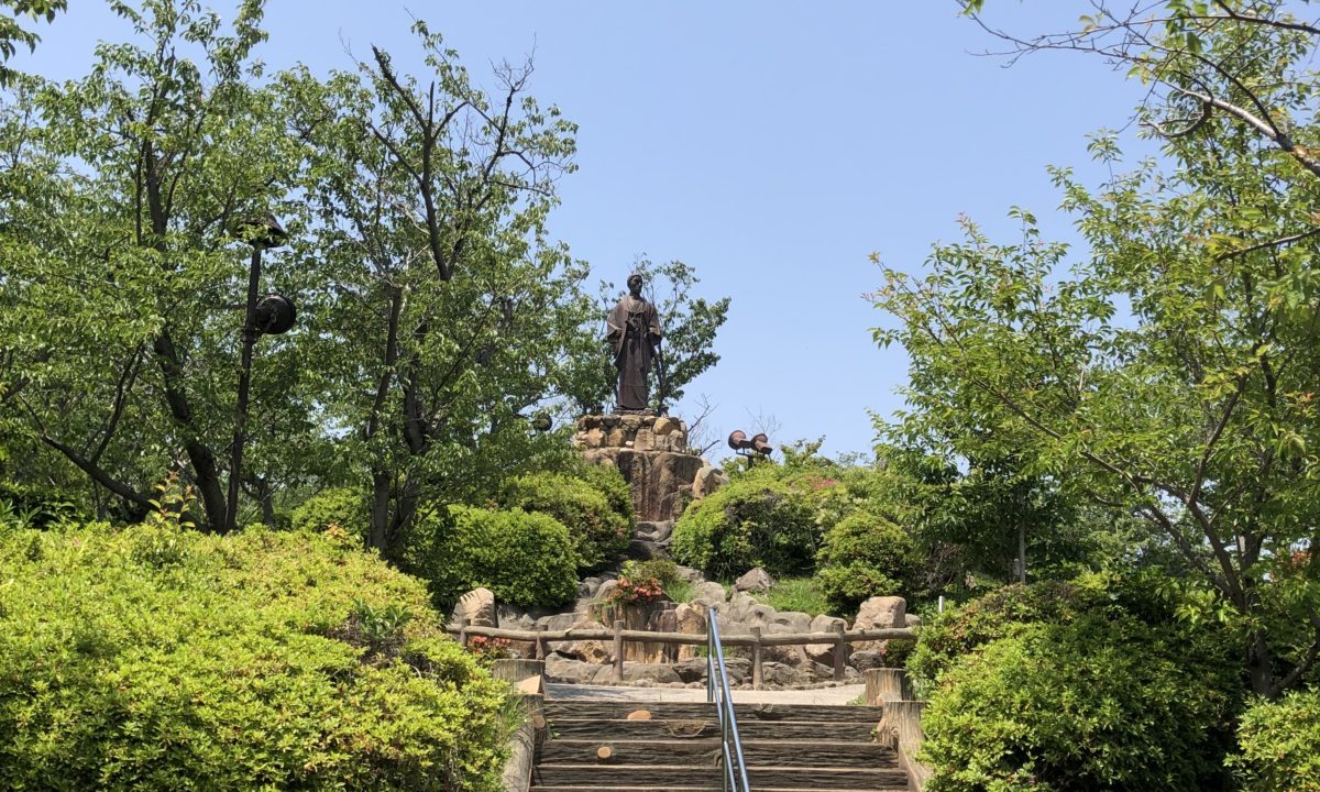 巨大高杉晋作像 現る 下関駅から歩いていける見晴らしのいい 日和山公園 かんもんノート